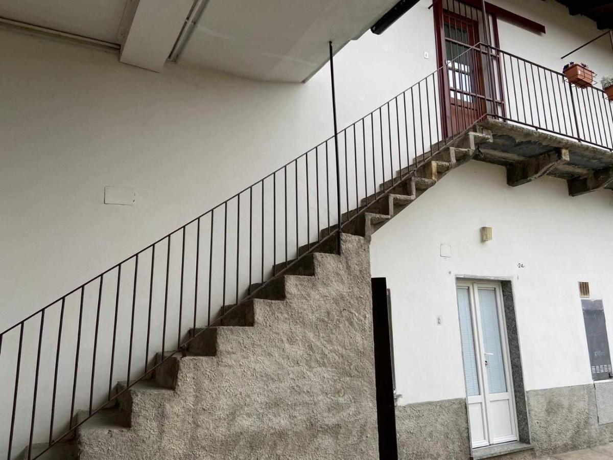 Casa Vacanza Amelia Bosisio Parini Kültér fotó