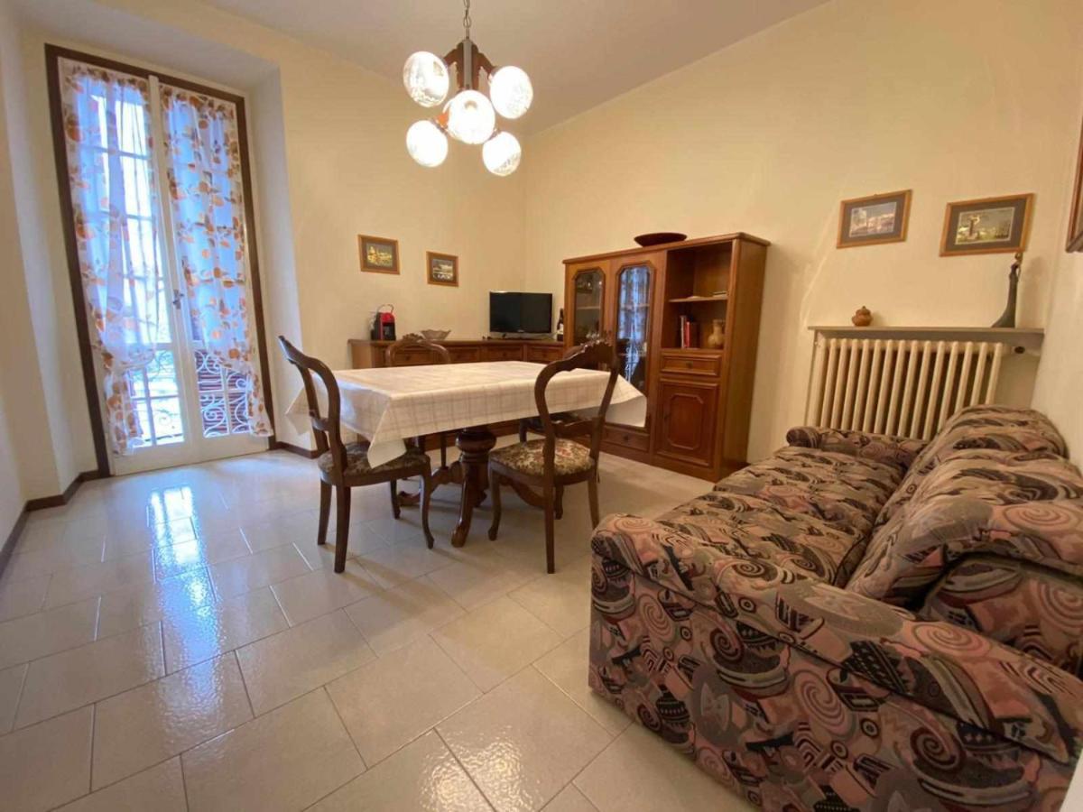 Casa Vacanza Amelia Bosisio Parini Kültér fotó